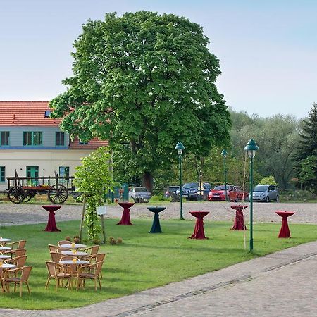 Hotel Landhof Liepe Liepe  Exterior foto